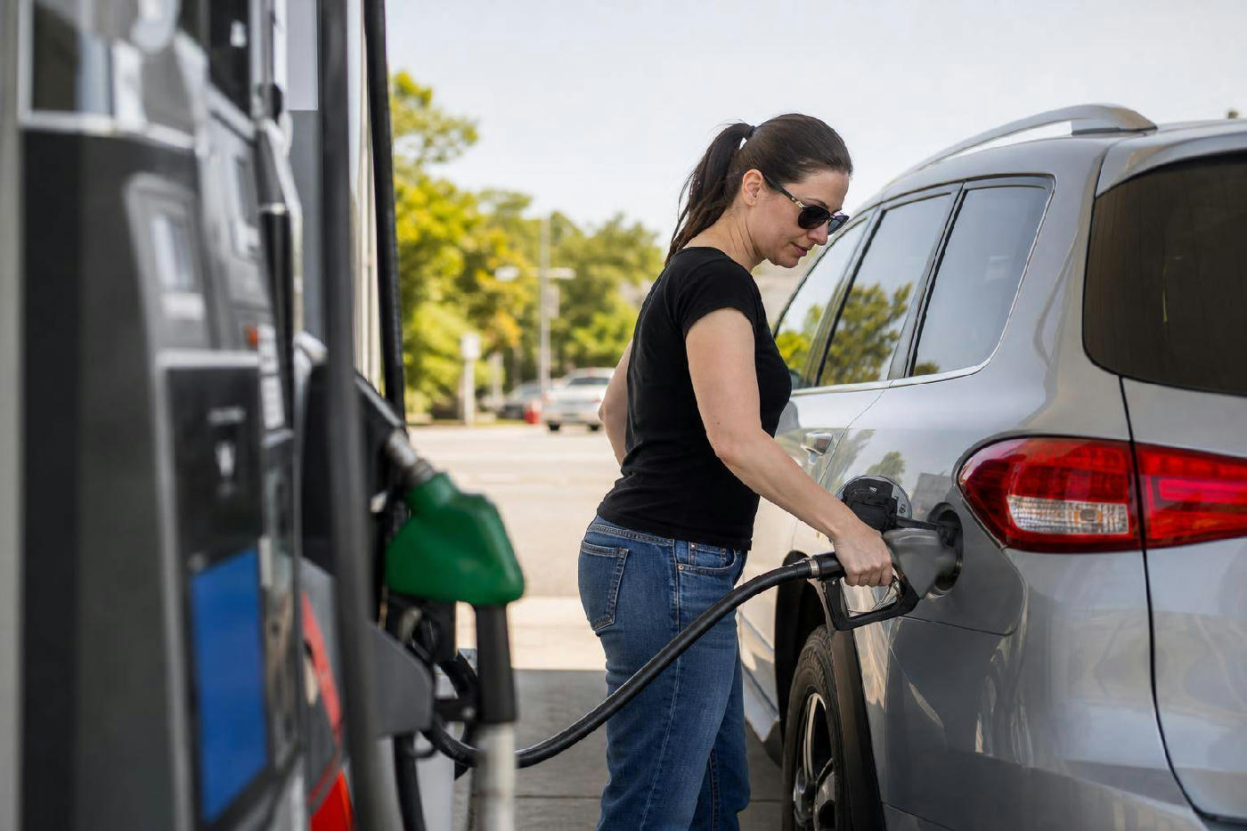 The Comprehensive Guide to Historical Gas Prices: Trends and Influences